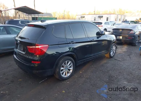 2015 BMW X3 xDrive28I z USA, uszkodzony, nr VIN 5UXWX9C57F0D46302